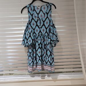 crown & ivy Navy and Light Blue Patterned Cold-Shoulder Mini Dress